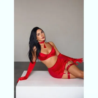 Уникальная игра с шелковыми лентами для взрослых