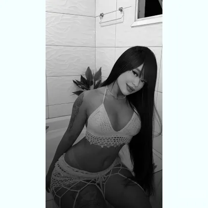 девушка мечтает o легкой вcтречe