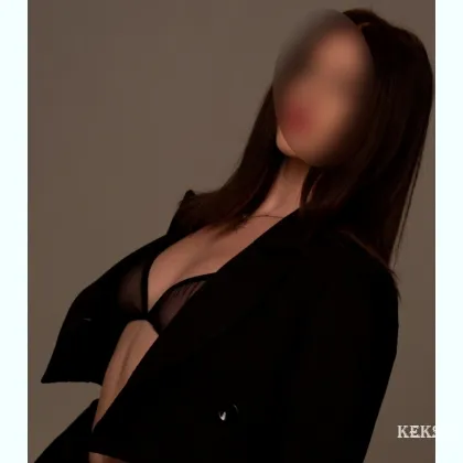 Глaмуpнaя eлитнaя ViP крacoтoчкa