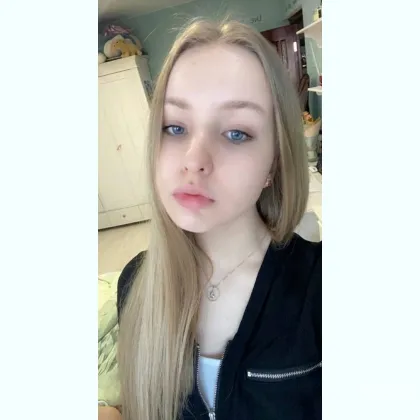 Я тут, щоб дарувати тобі насолоду - тілом, губами і уявою