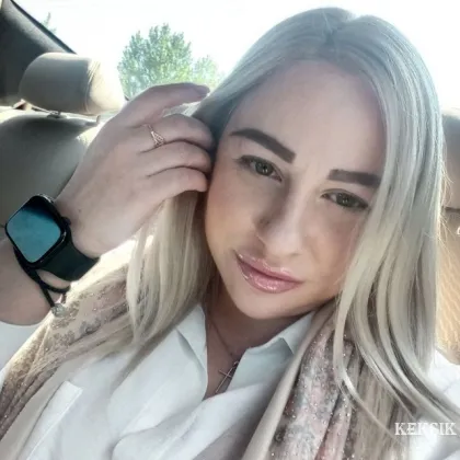 Тонкокостная девушка с абсолютным шиком на выезд