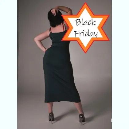 Элегантные встречи с девушкой в шелковом топе, всё по честному