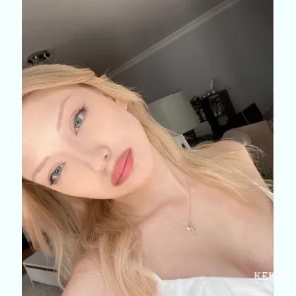 Неперевершена дівчина для незабутніх зустрічей