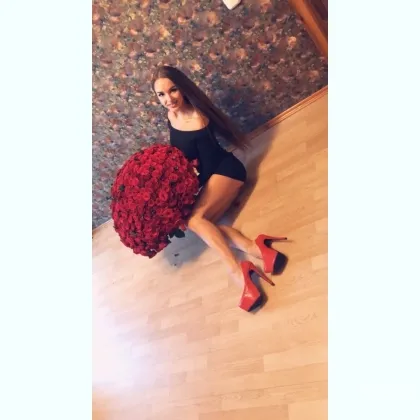 Яркая и очень милая девушка приедет в гости и скрасит ваш